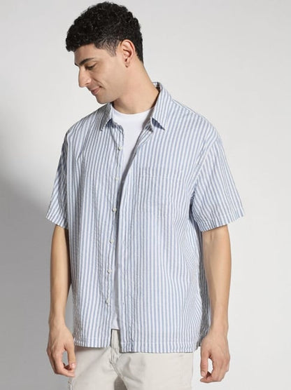 AMERICAN EAGLE Classic Striped Short Sleeve Shirt